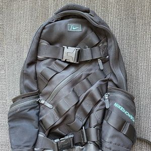 Nike snowboarding backpack